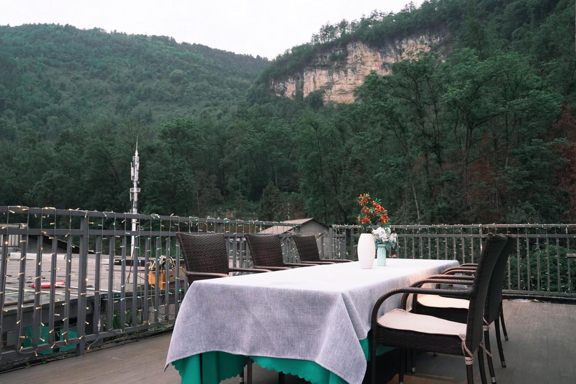 一树一花客栈眷恋店 Apartment Wulingyuan Luaran gambar